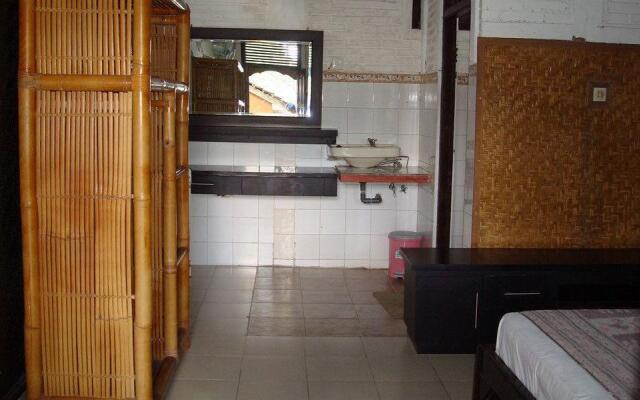 Loka House