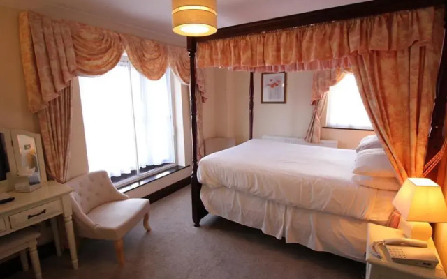 The Pilgrims Hotel