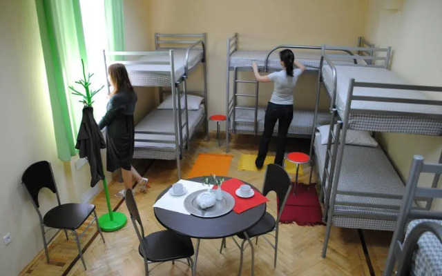 Domino Hostel