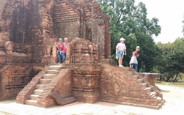Hoi An New Life Homestay & Villa