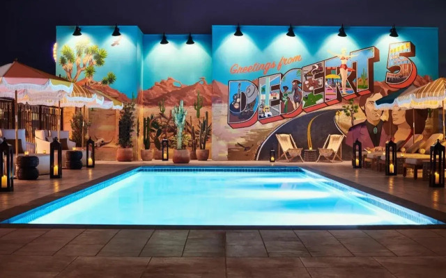 Hollywood Volume, a Tribute Portfolio Hotel