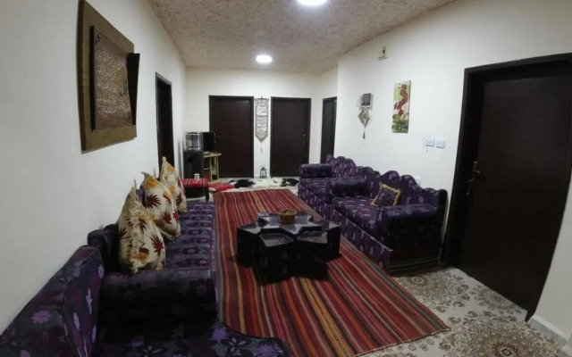 Petra Antique House