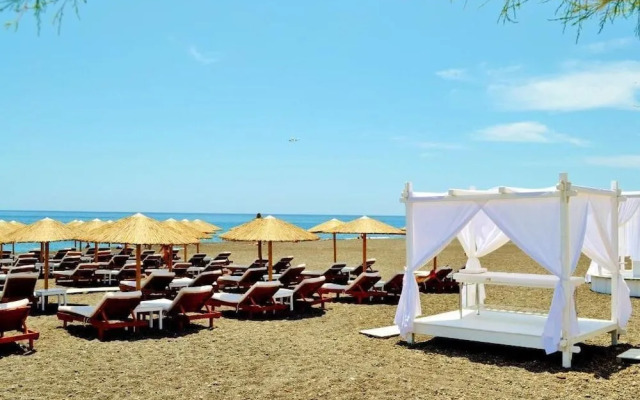 Sol Mare Salis