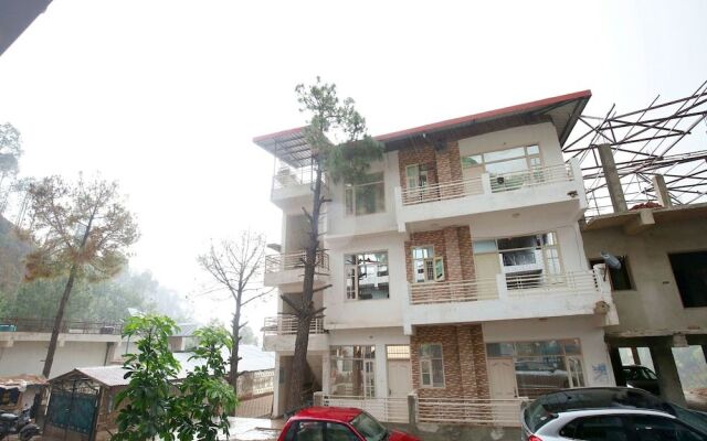 OYO 13433 Home Kasauli View 2BHK Dharampur