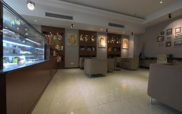 Xinmi International Hotel (Shanghai Pudong International Airport Park Resort)
