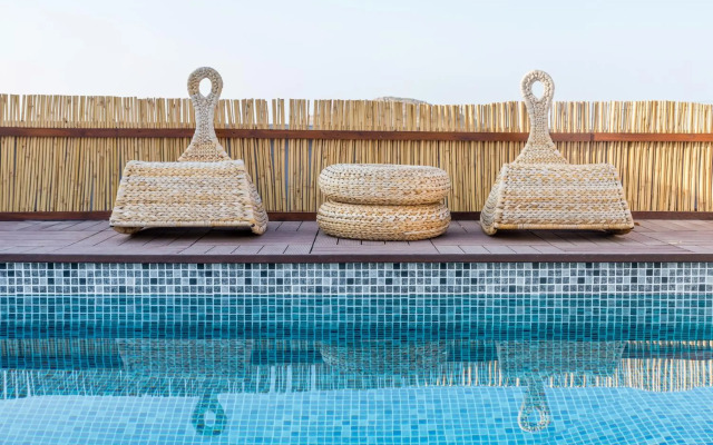 Eiriana Luxury Suites