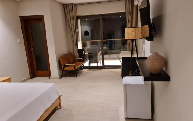 Serenity Terraces Beach Hotel-Kokrobite