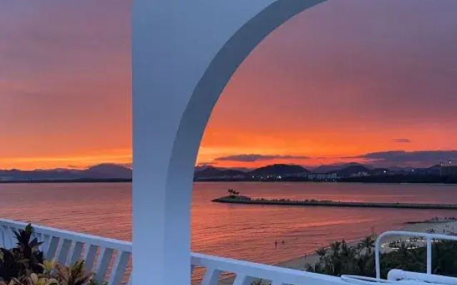 Lingshui Qianyu Qianxun Seaview Holiday B&B (Qingshuiwan Lighthouse Branch)