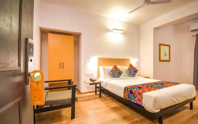 Fabhotel Heera Holiday Inn