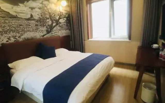 Super 8 Hotel (Dongdian, Taoranting Subway Station, Beijing)