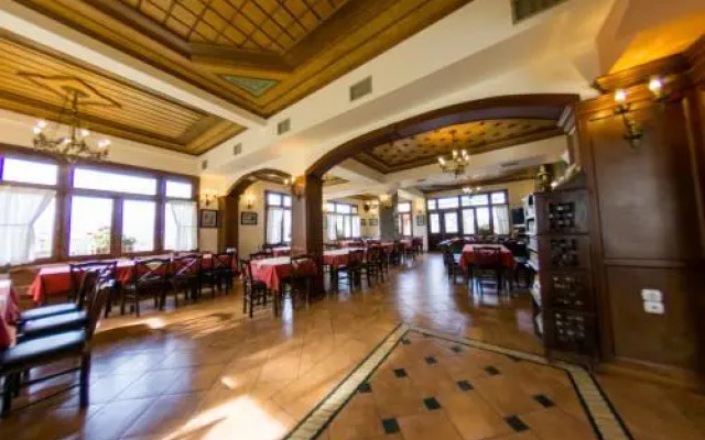 Etheres Tzoumerkon Mountain Resort