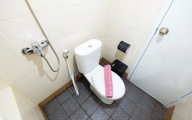 Modern Room Bassura City Apartment