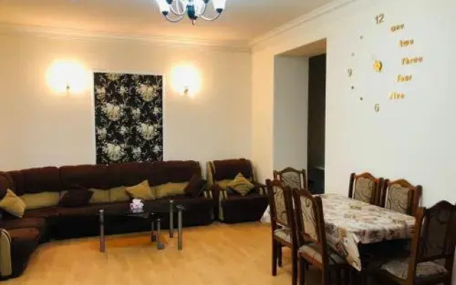 Apartment at Kievyan Street