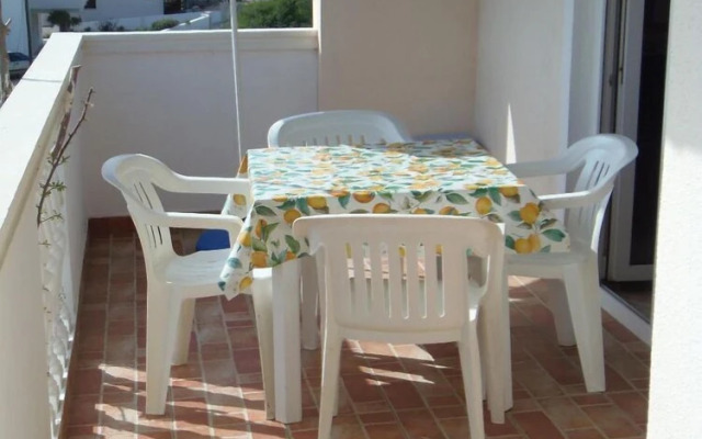 Zoki - Free Parking - A1 Mali