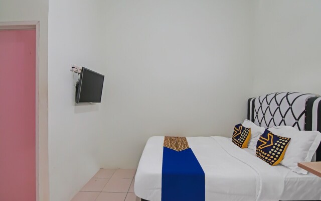 SPOT ON 92093 Feri Homestay