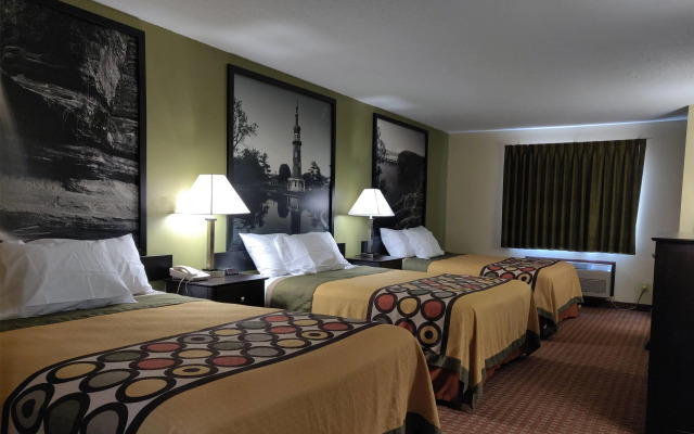 Super 8 by Wyndham DeKalb IL