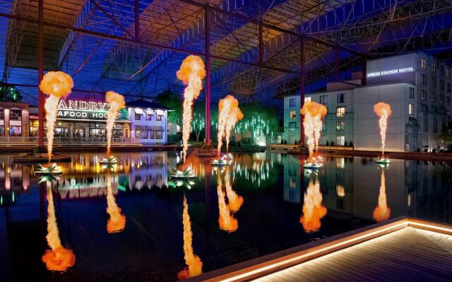 St. Louis Union Station Hotel, Curio Collection by Hilton