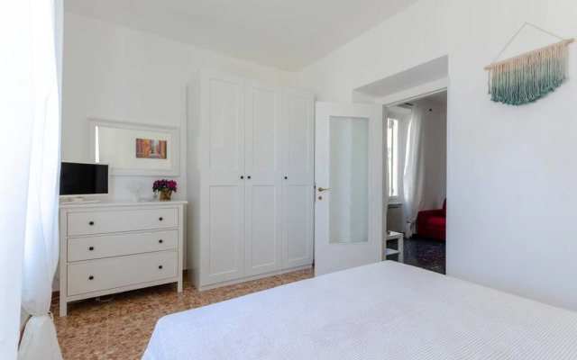 ALTIDO Couzy Flat in Chiavari