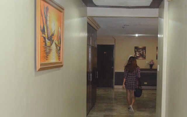 Queen Jennifer Hotel