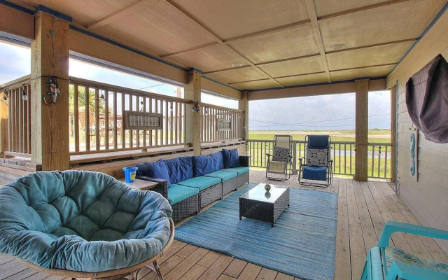 Spacious & Pet Friendly + Game Room Sleeps 10