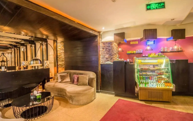 Neyyara Al Takhasossi