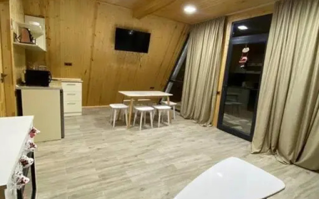 Green Villa Resort White