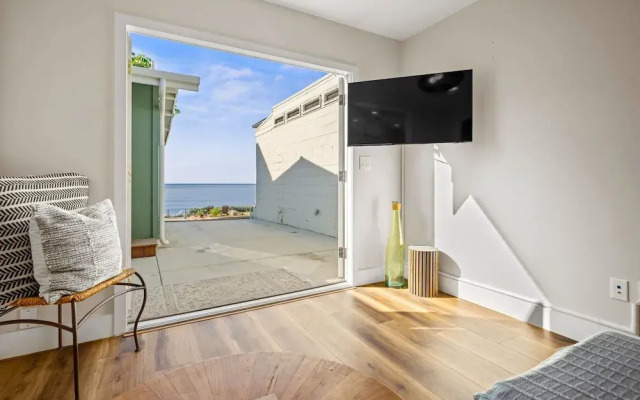 Swami's Sunset 3 Bedroom Home by RedAwning