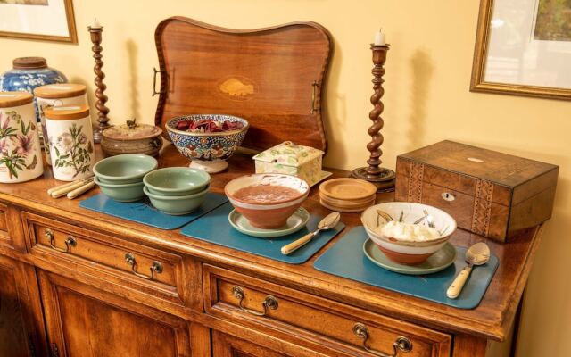 Alltybrain Farm Cottages and B&B