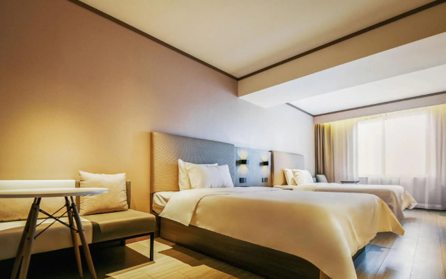 HanTing Hotel (Jilin Railway Station West Square)