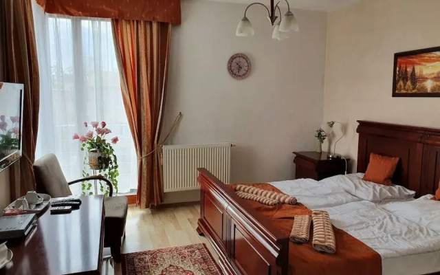 Hotel Oko