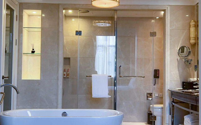 Crowne Plaza Zhengzhou by IHG