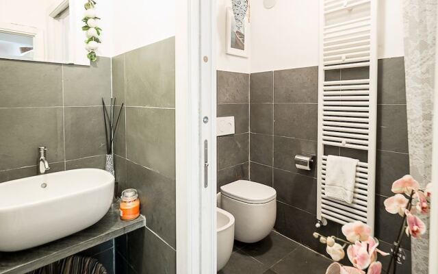 Radici Sea View Apartment With Balcony