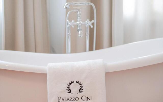 Palazzo Cini Luxury Rooms In Pisa