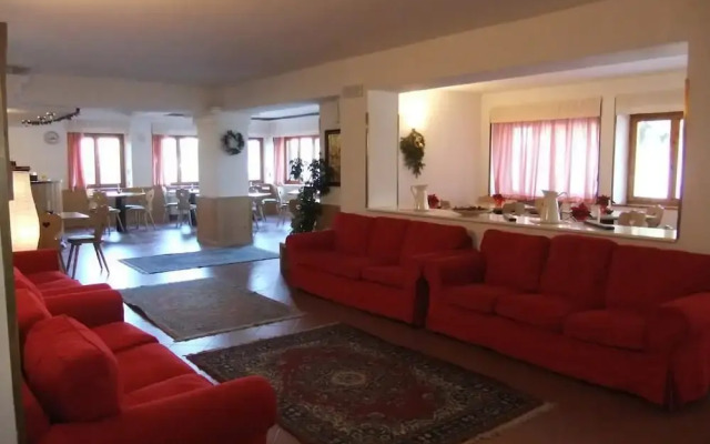 Отель Life Hotels Des Alpes