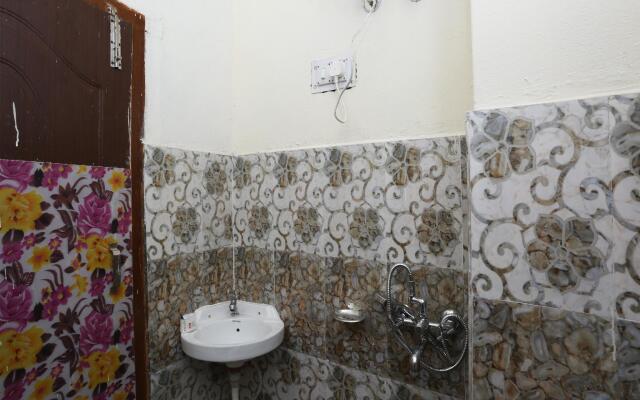 OYO Flagship 28382 Nautiyal Home Stay