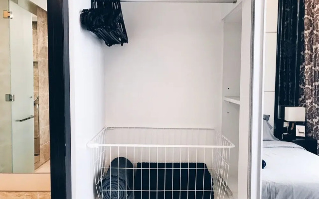 Garden Studio Residence