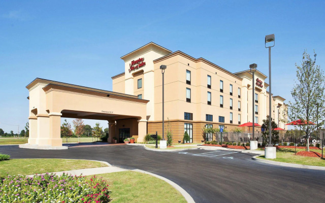 Hampton Inn & Suites Millington