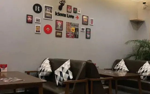 Dali City Shuanglang Town Six rooms Inn