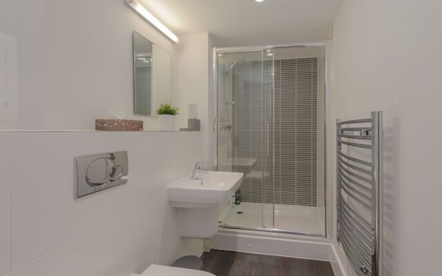 Karah Suites - Peascod Place