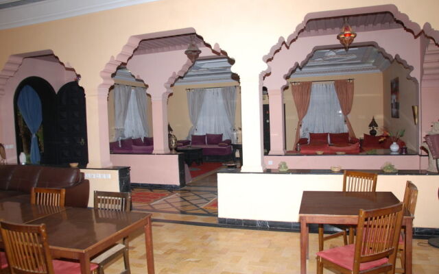 Villa Guest