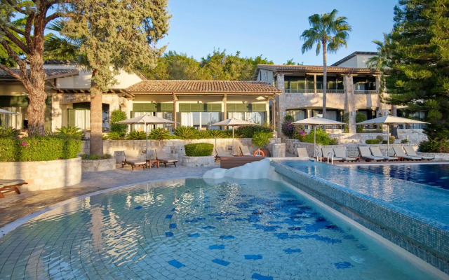 Columbia Beach Resort