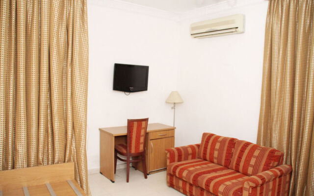 Bec Suites