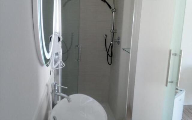 Flamingo Guest House- Rooms