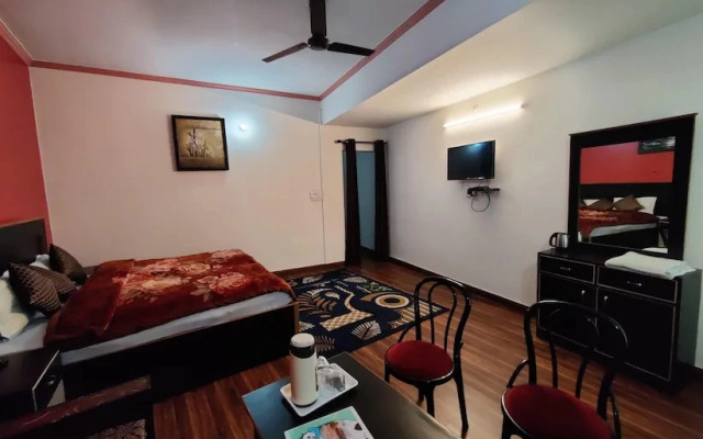 Hotel Himadri
