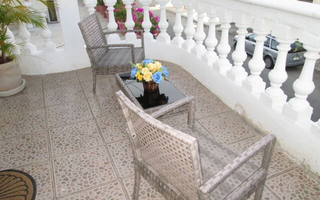 Mayan Sun Bed and Breakfast