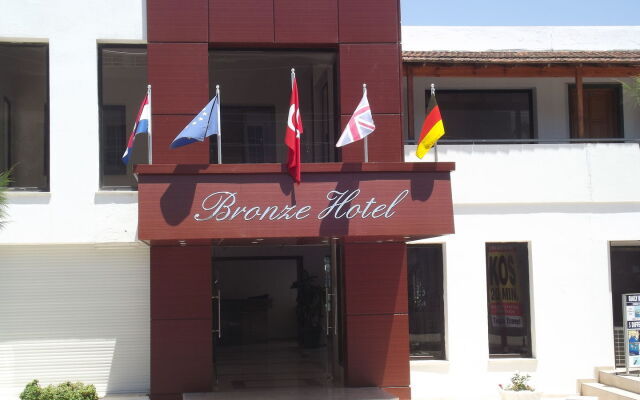 Bronze Hotel