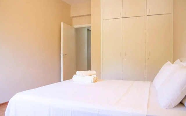 Lovely Flat near Public Transportation in Izmir