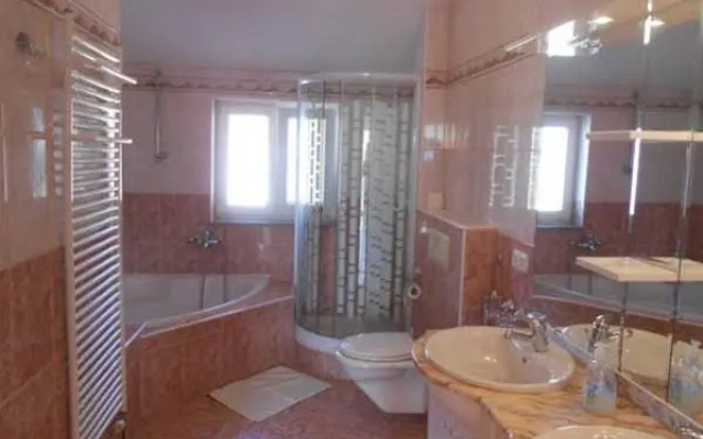 Villa Apolonija
