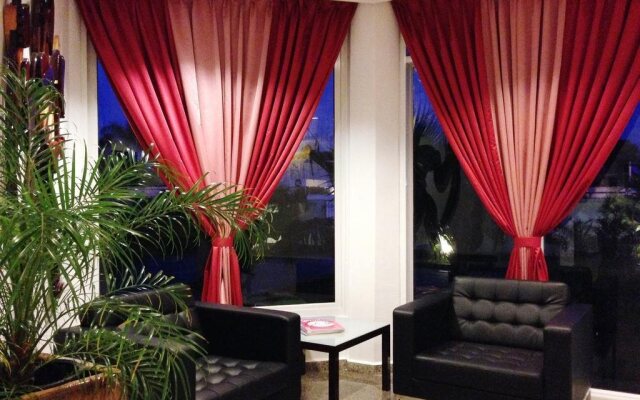 The Mansion Suites
