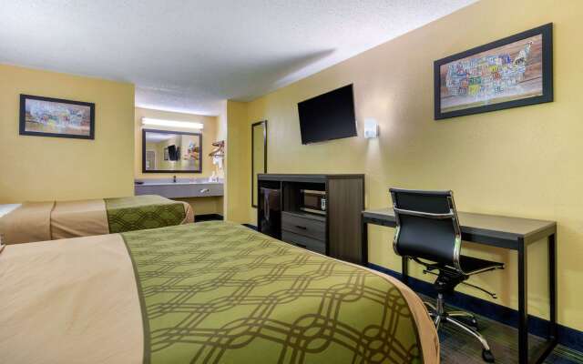 Econo Lodge Nashville near Percy Priest Lake